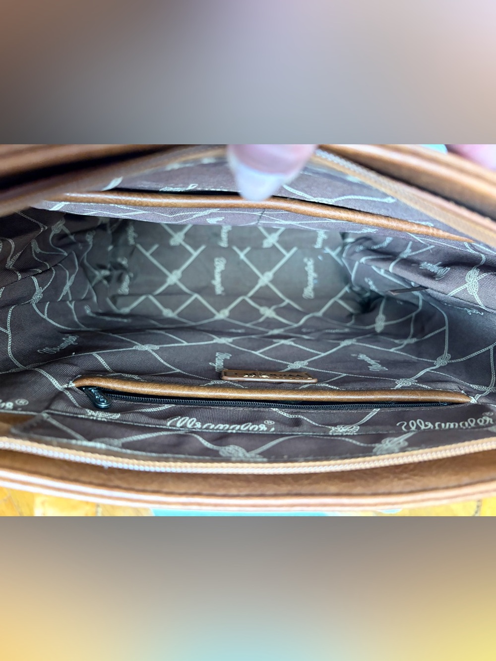 Wrangler Canvas Bucking Bronc Tote, PV Trim,leather handles, Xbody strap, unworn - Picture 13 of 14